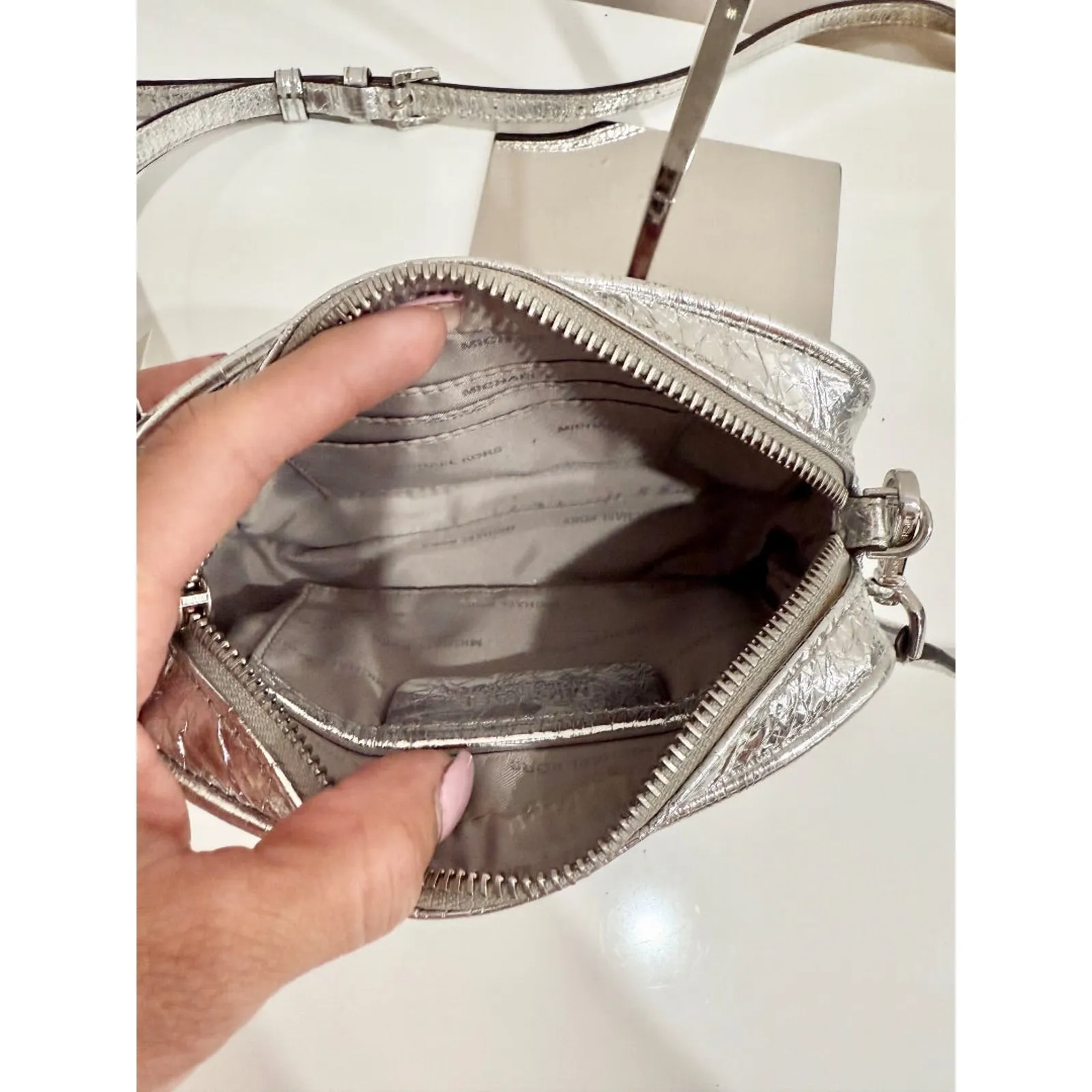 Michael Kors Jet Set Small Camera Crinkled-Leather Crossbody Bag Silver Women's - Image 5