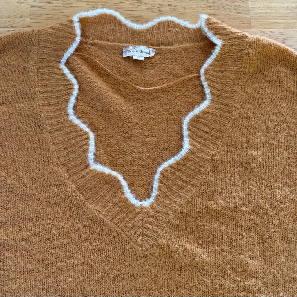 Hem & Thread Boho Scalloped Loose Knit V-Neck Sweater Gold Medium - Image 3