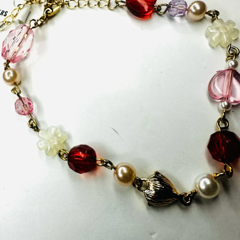 Urban Outfitters Colorful Beaded Heart Bracelet - Red, Pink & Pearl NWT - Image 2