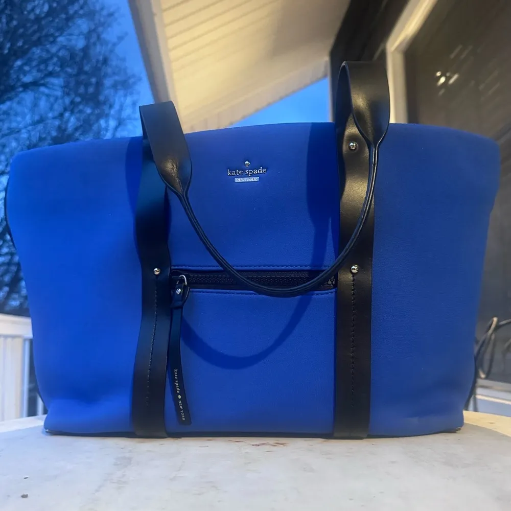 Kate Spade Esta Street Babe neoprene large tote & wristlet cosmetic bag BLUE - Image 2