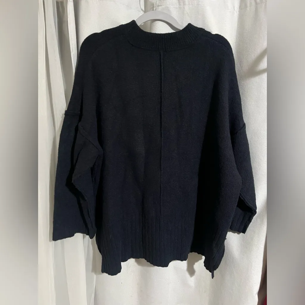 Free People navy Brookside V Neck Tunic Sweater - Image 2