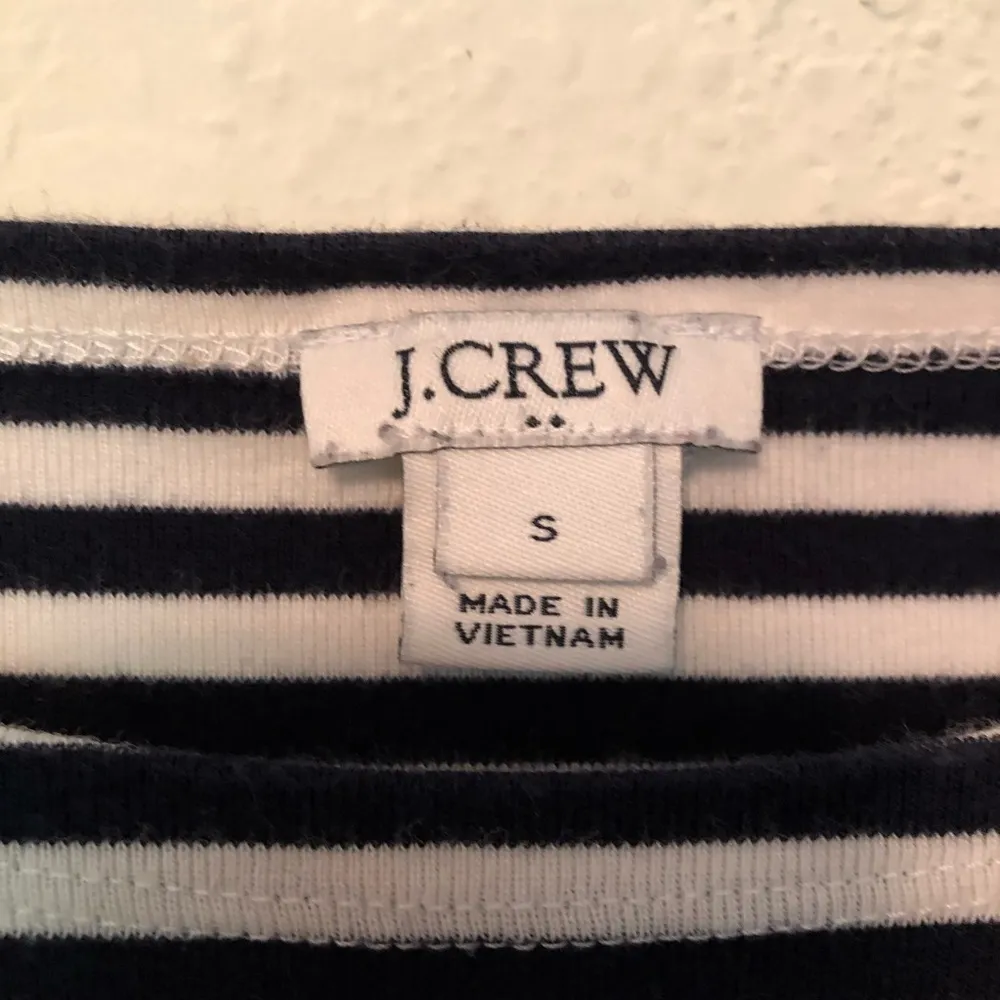 J. Crew Striped Perfect-Fit Open-Neck Tee Stripes Knit T-Shirt Cotton Small S - Image 3