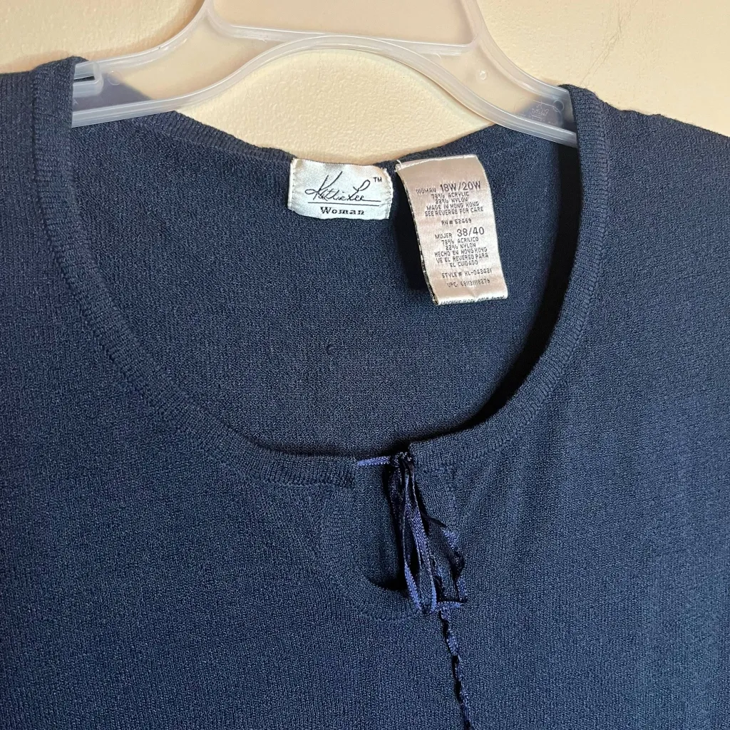 Vintage Kathie Lee Navy Blue Thick Weight Blouse - Image 3