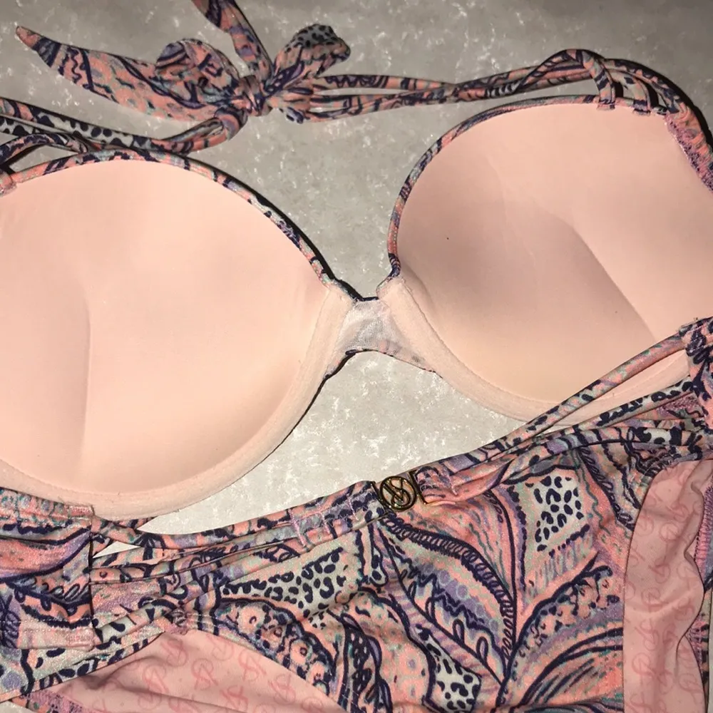 Rare print- 34C- Victoria's Secret Swim BOMBSHELL Add-2 cups - Image 4