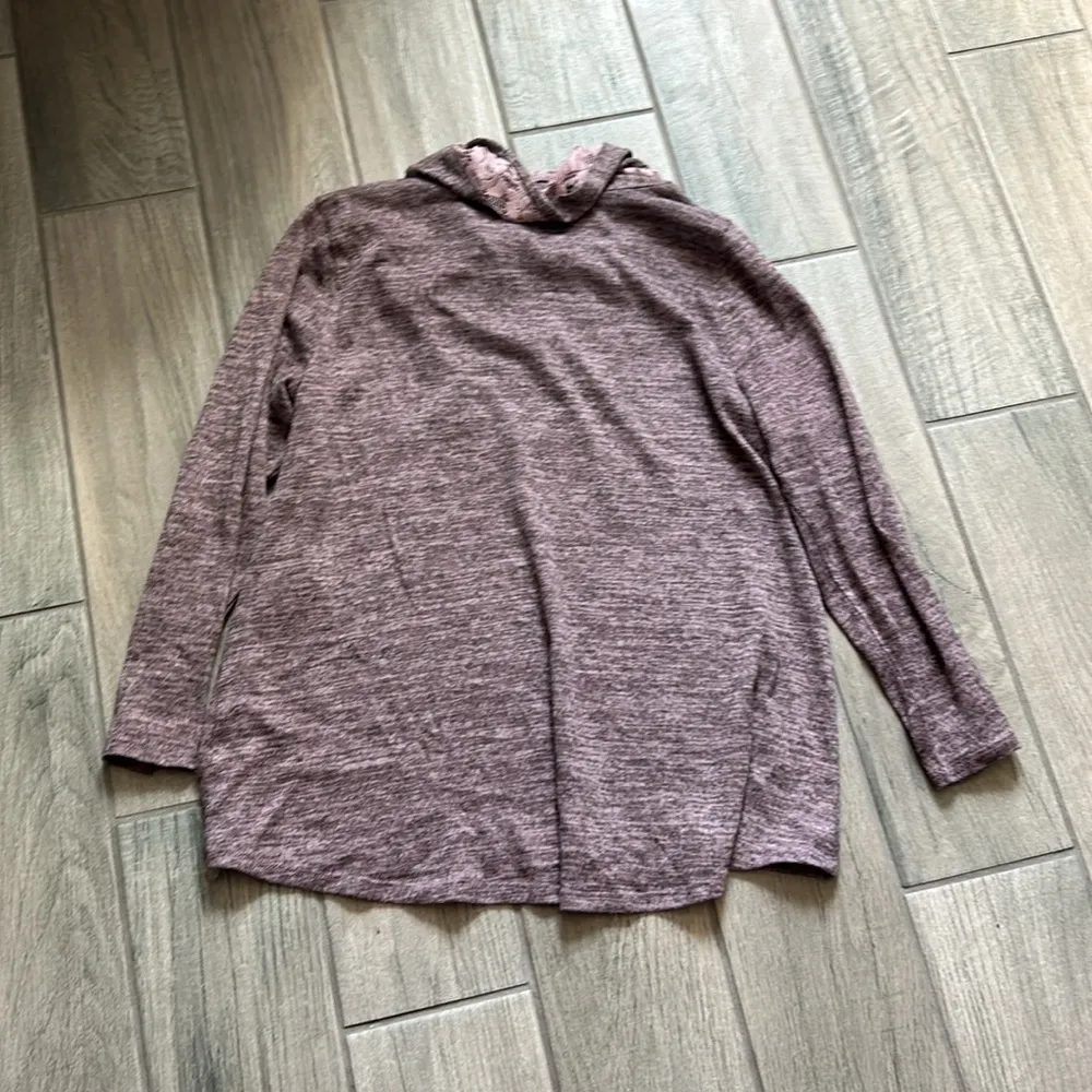 One world long sleeve sweater - Image 4