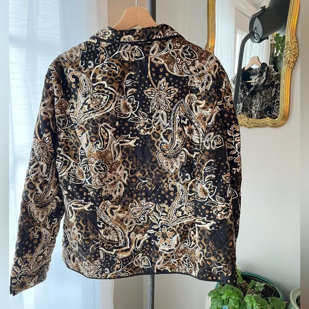 Vintage Quilted Jacket - Neutral Floral Paisley and Animal Print - Lightweight - Image 5
