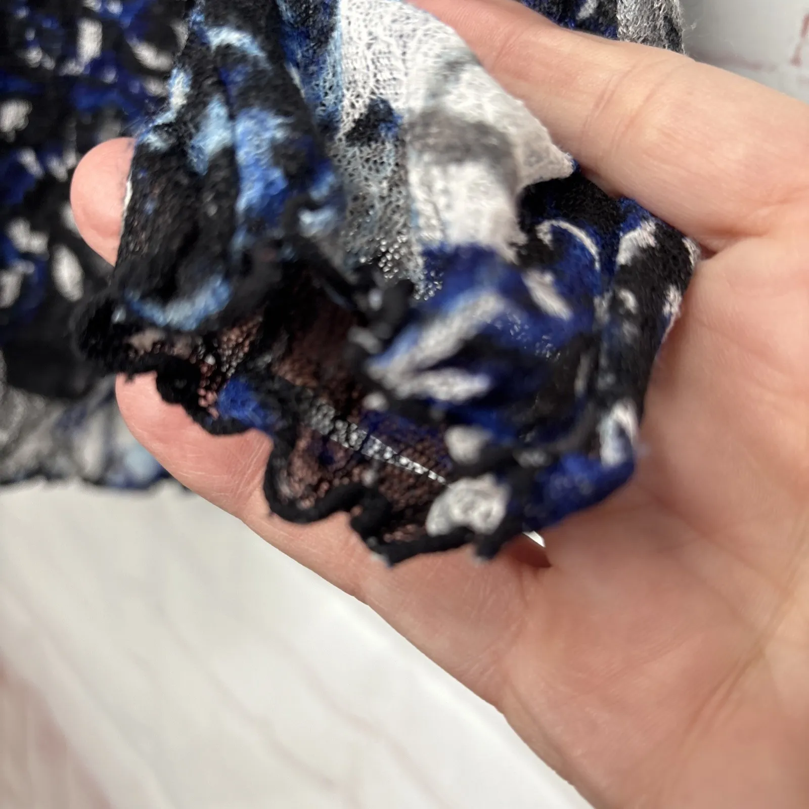 CJ‎ BANKS Women 1X Plus Blue & Black Long-Sleeve Rayon Shirt Blouse Top - Image 5