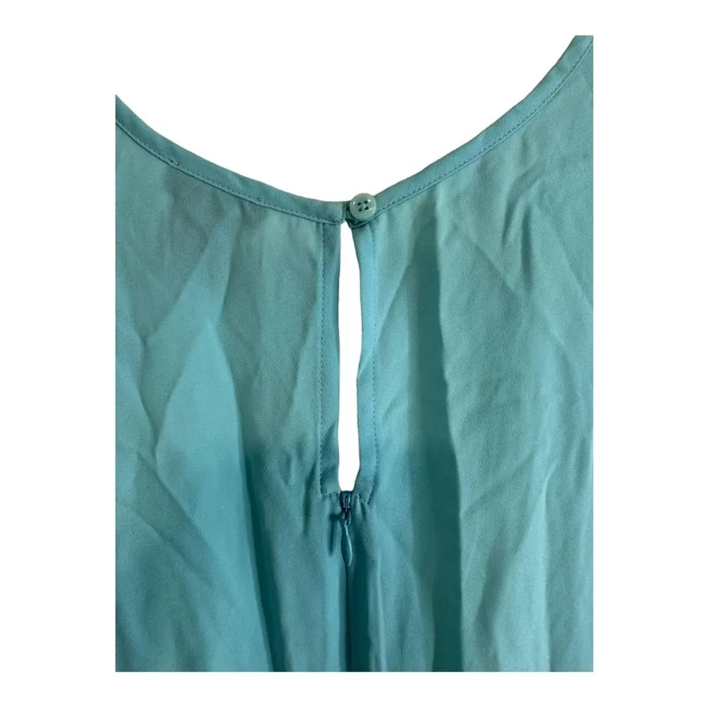 Ann Taylor Blue and White Pleated Sleeveless Blouse Size 10 Petite - Image 5