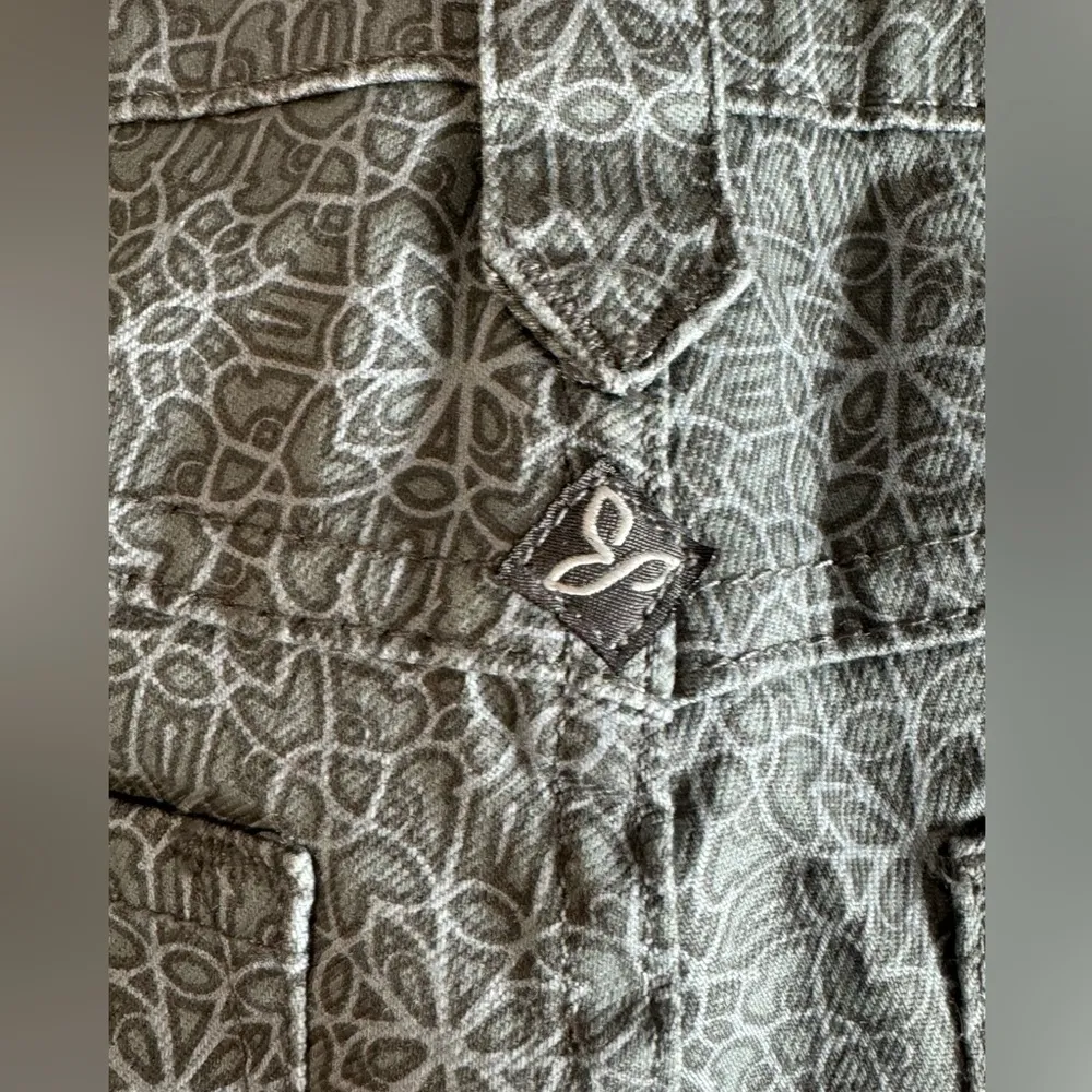 prAna Kara Cuffed Chino Silver Spain Shorts Size 0 - Image 8