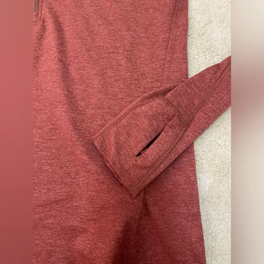 Patagonia women’s size small brick orange longsleeve pullover - Image 4