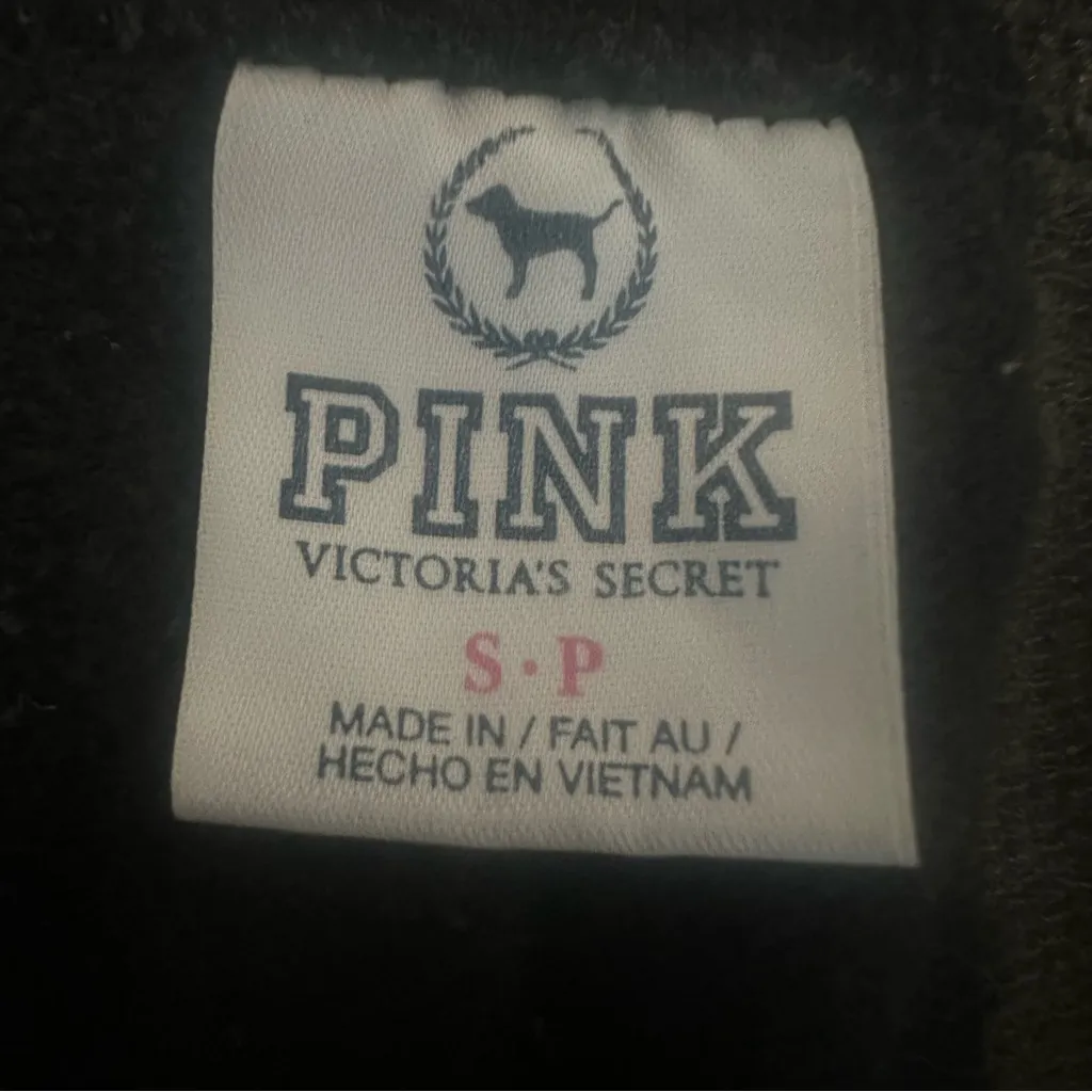 Y2K Vintage VS PINK Campus Capri Joggers! - Image 4