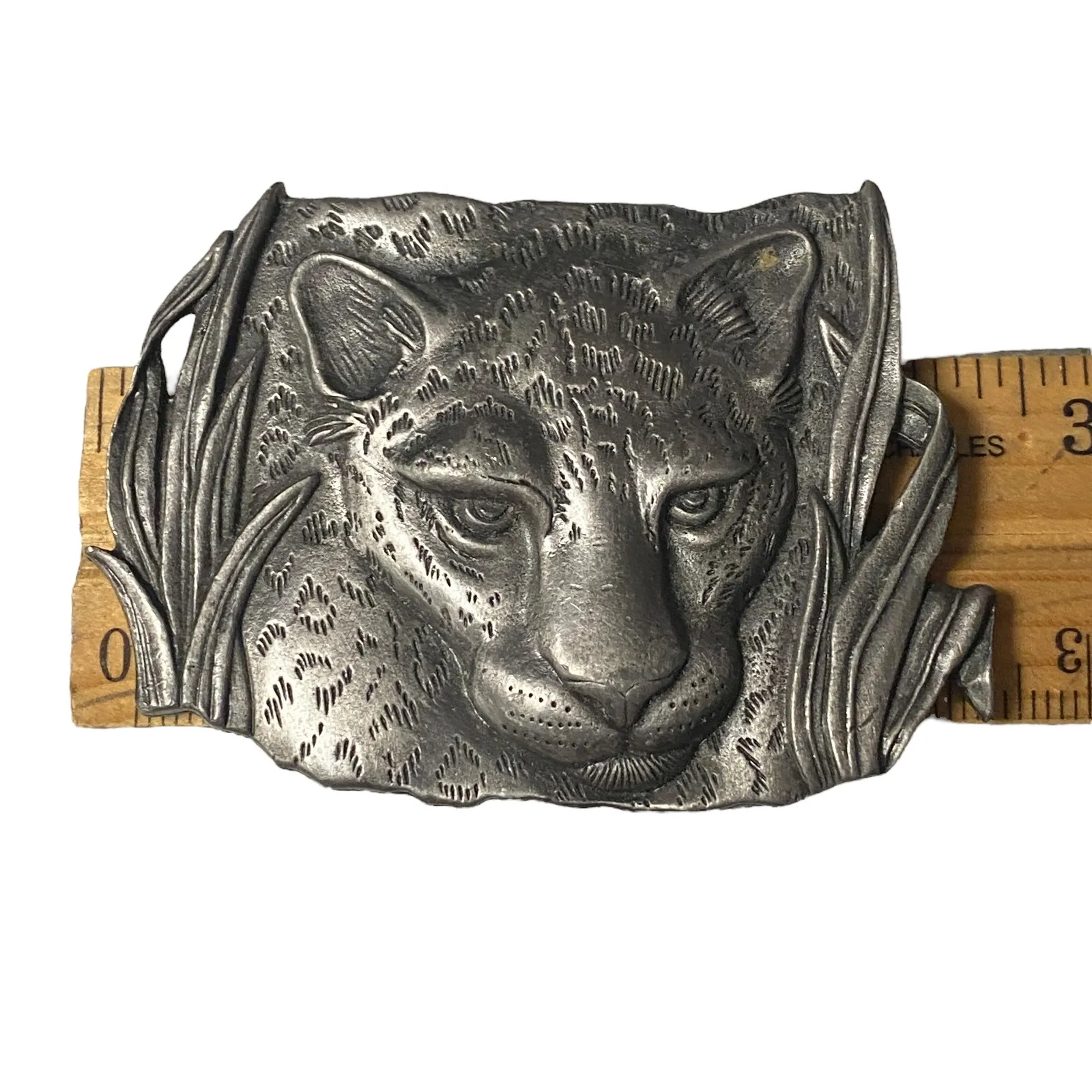 Unique Metal Cheetah Head Pin Brooch Vintage Wildlife Animal Women's Accessory Gray - Image 3