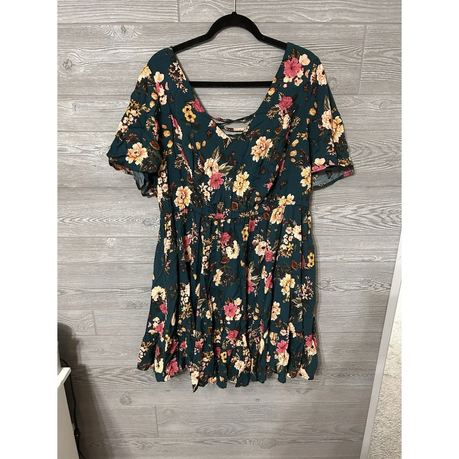 Torrid 2 Dress Real Green Floral Challis‎ Tiered Skater Corset Back Plus Strappy - Image 2