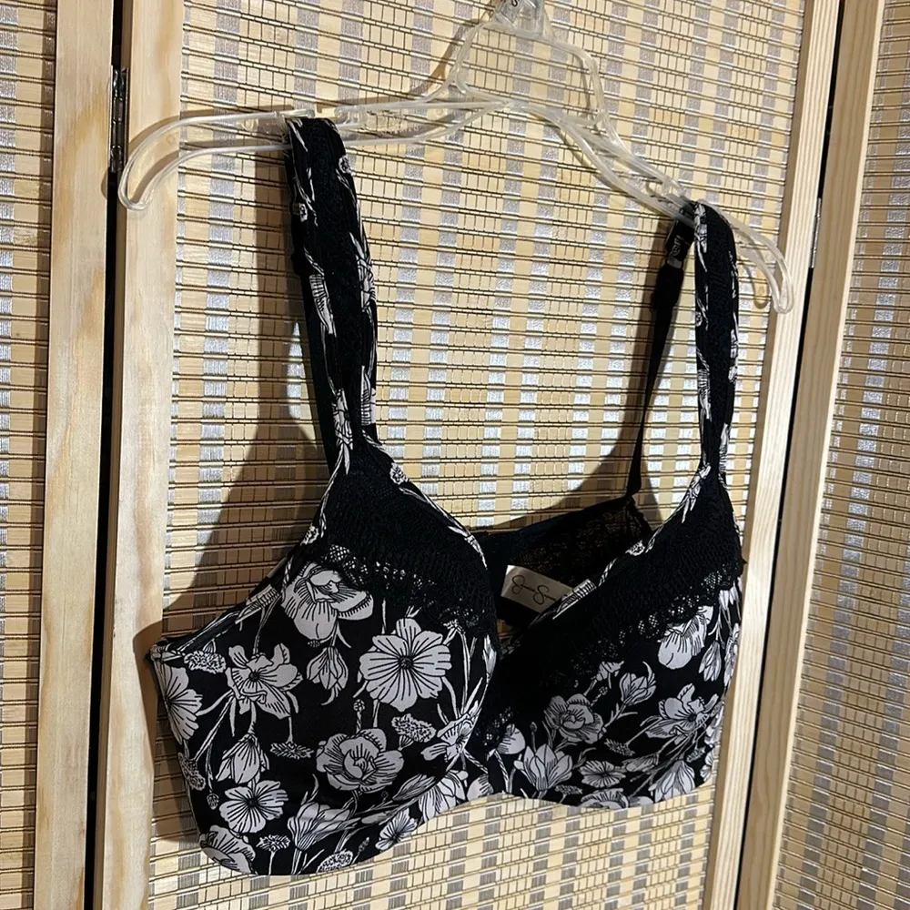 Jessica Simpson Black and White Floral Underwire Bra Lace Trim 40D - Image 2