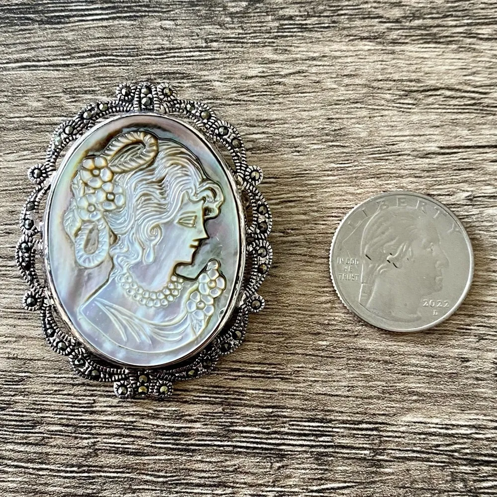Sterling Silver Marcasite Abalone Cameo Brooch - Image 3