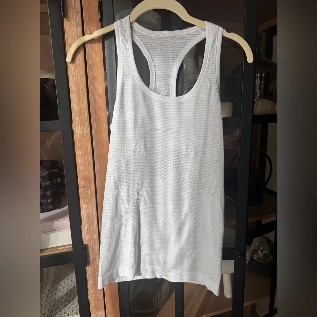 Lululemon Swiftly Tech Racerback tank top Heathered White workout sleeveless - Image 6