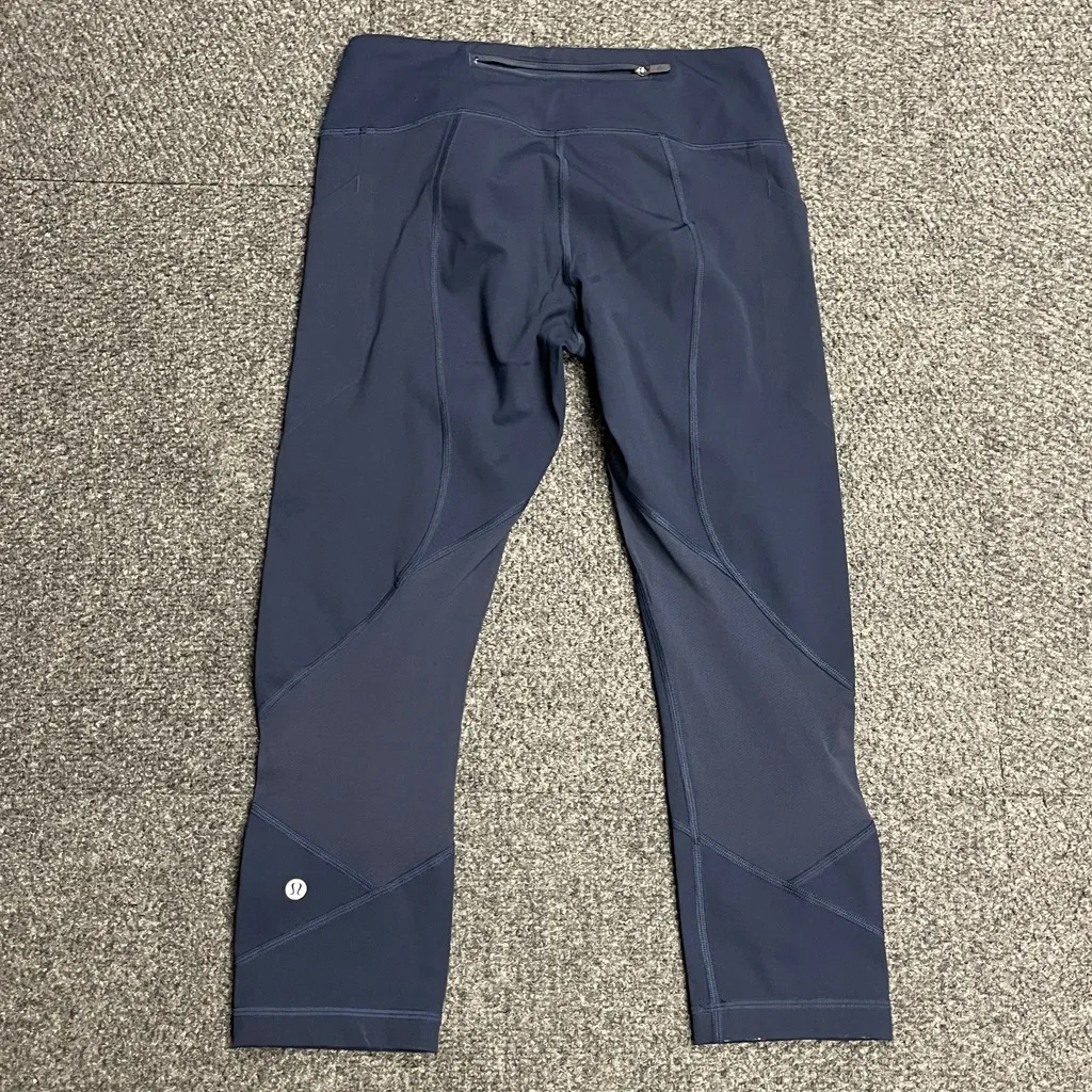 lululemon athletica Pace Rival Crop navy blue womens size 6 - Image 3