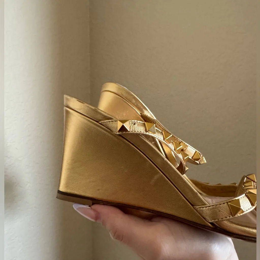 Valentino Garavani Rockstud Wedge Sandal Sz 36‎ Gold - Image 4