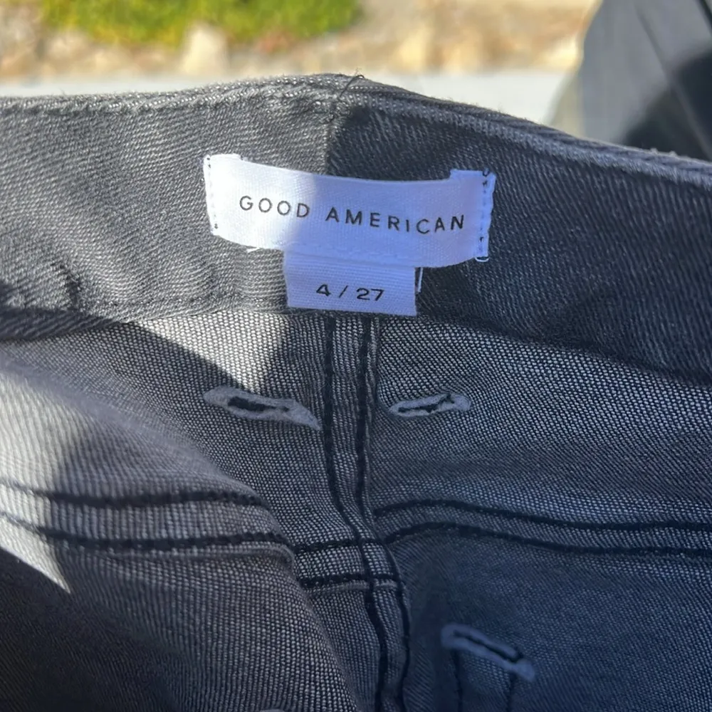 Good American  distressed dark grey jeans - Image 3