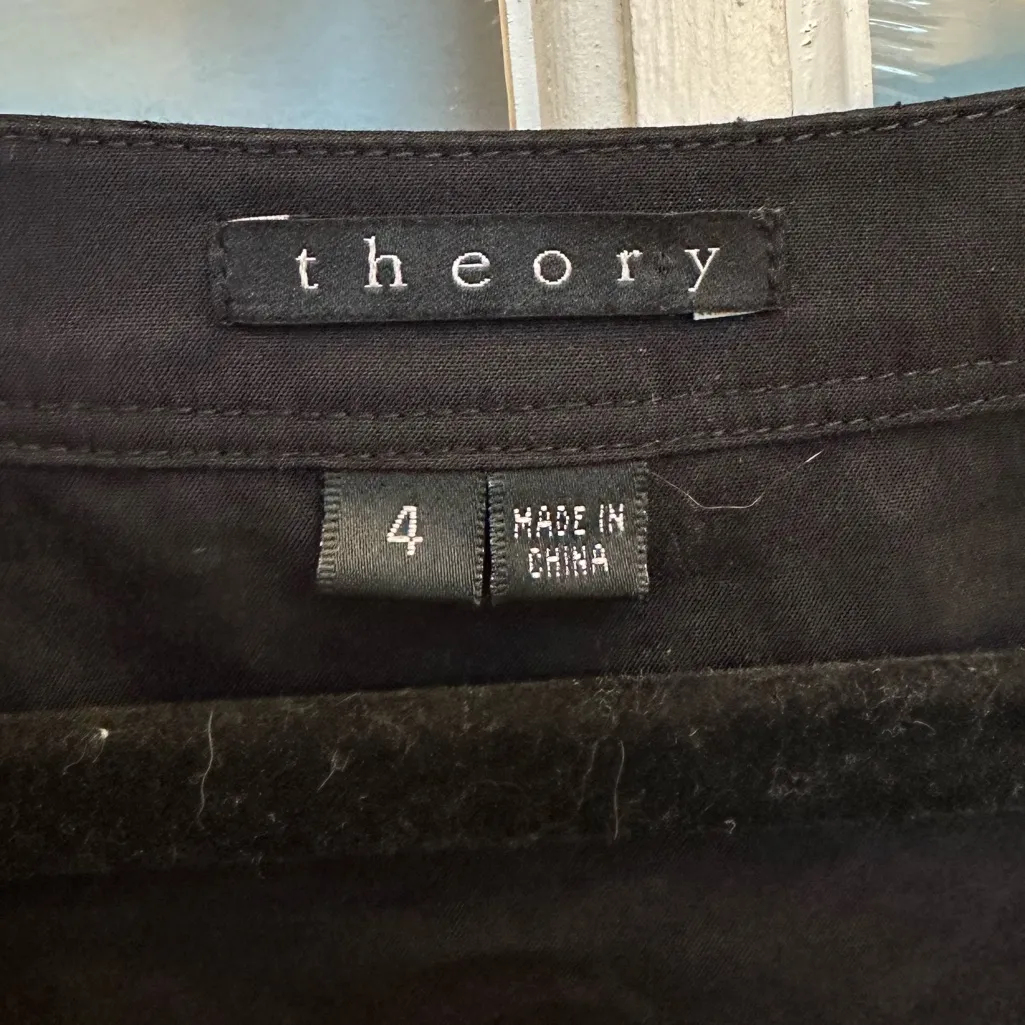 Theory Classic Minimalist Puff Sleeve Modern Contemporary Black Dress Size 4 S - Image 5