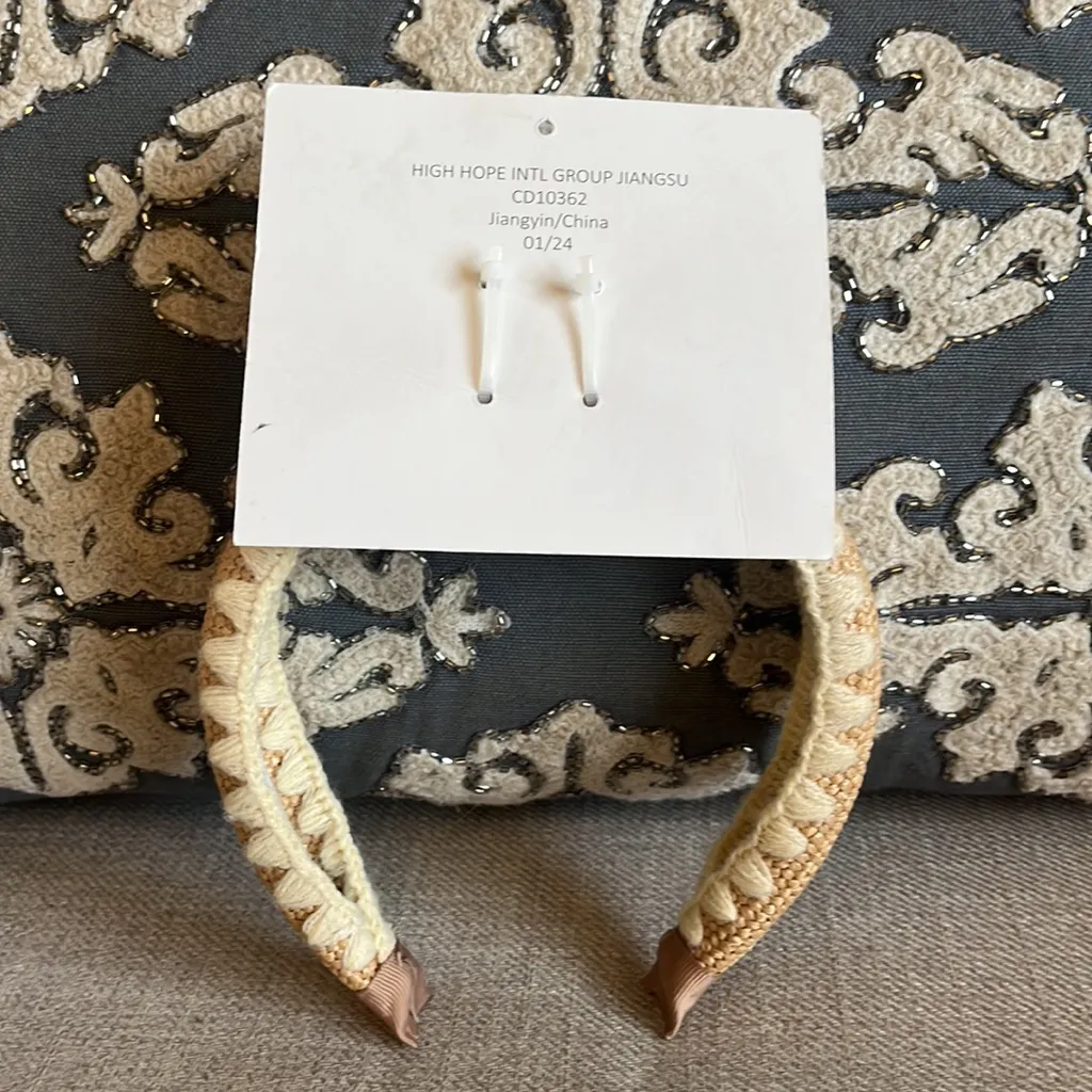 Rachel Zoe NWT Woven Straw Embroidered Detail Knotted‎ Headband - Image 2