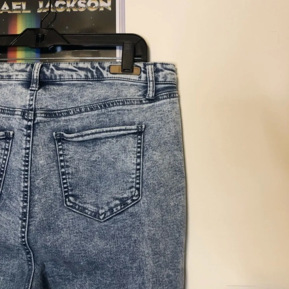 True Craft  Real Cheeky Distressed Skinny Jeans Plus Size 16 - Image 6