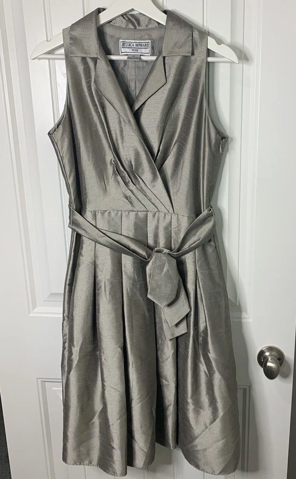 Jessica Howard Size 6 P 6P Dress Silver Metallic Faux Wrap Belted Holiday Womens - Image 2