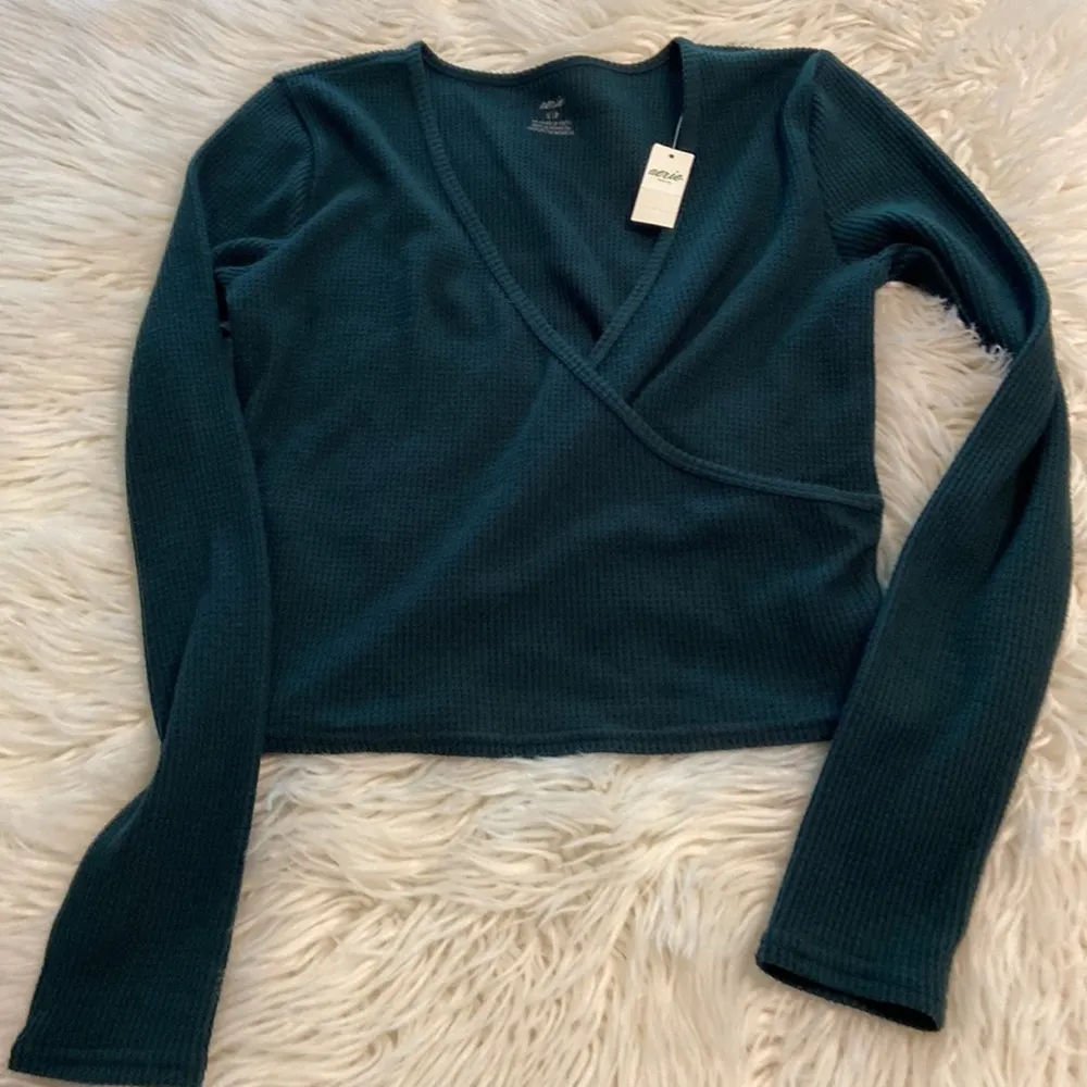 AERIE Shirt size S long sleeves brand new see all photos (P1) length 19” bust 30 - Image 12