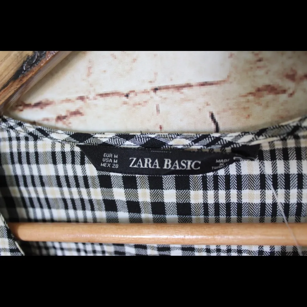 Zara Basics | Gingham style puff sleeve blouse - Image 4