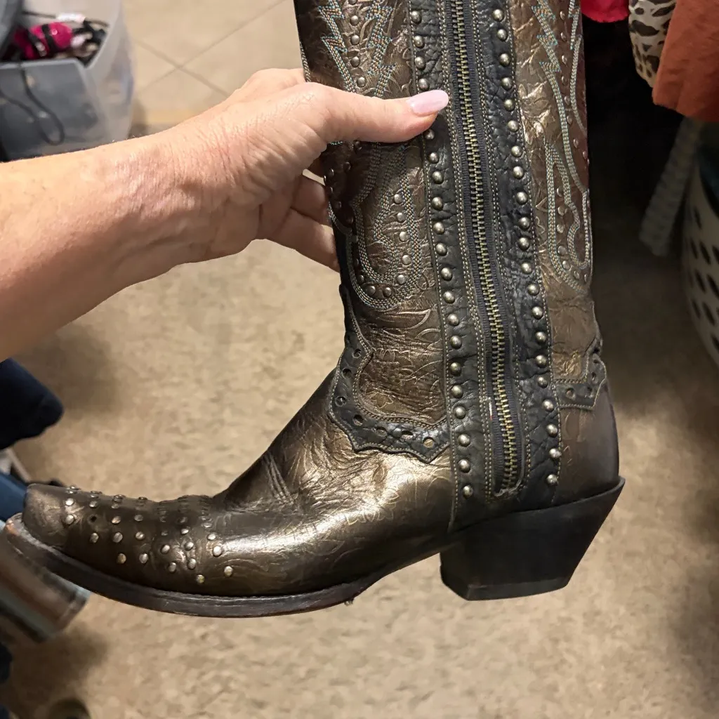 Dan Post  Tall Bronze Snip Toe Studded Brown Heeled Boots 9.5 - Image 7