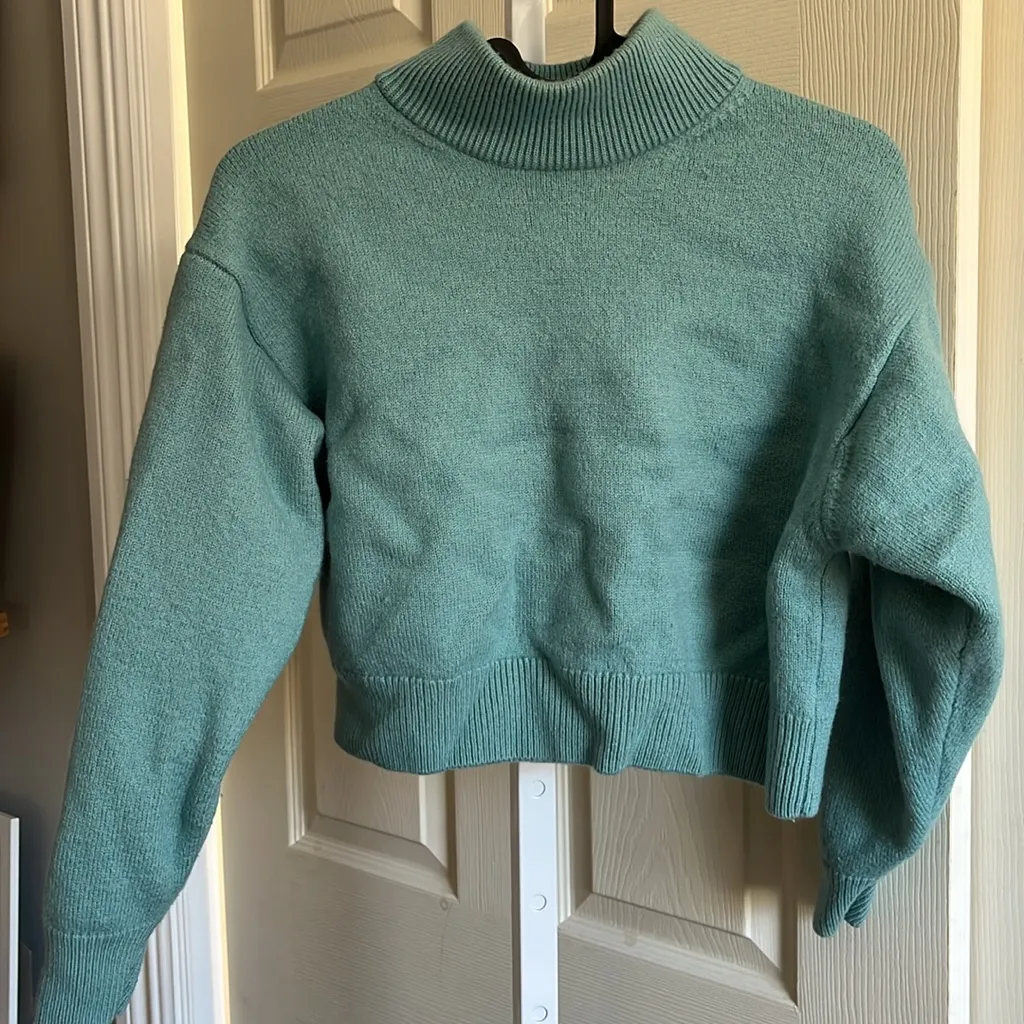 Wilfred 100% Wool Sweater – Aritzia ✨ - Image 4