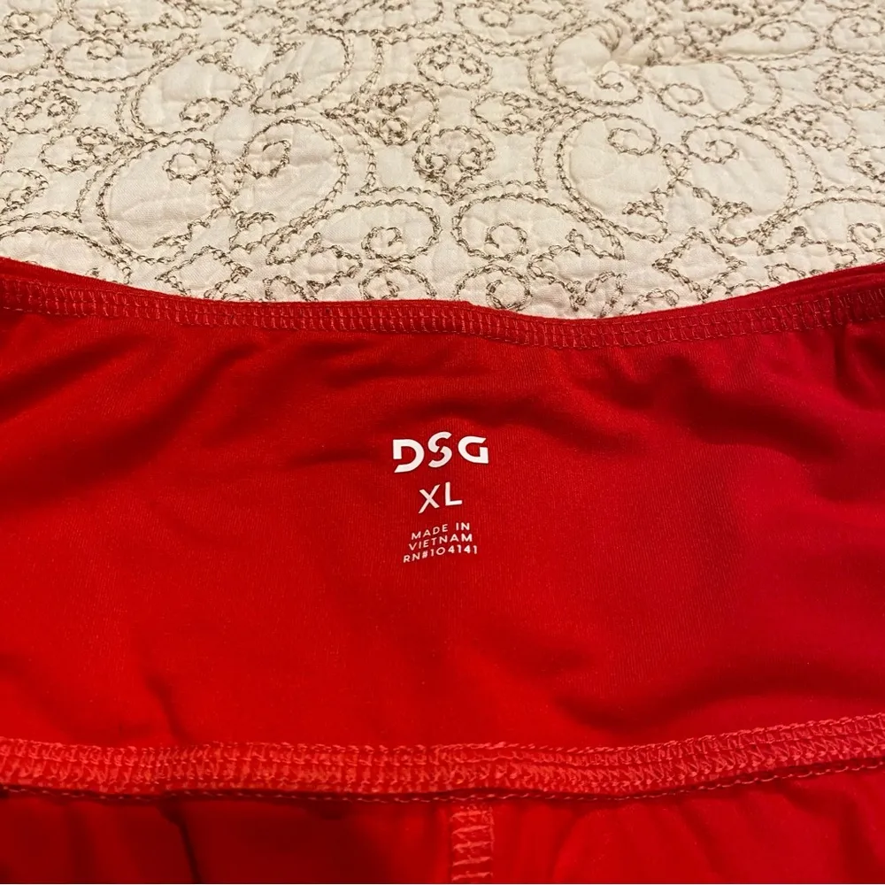DSG Women’s Red Athletic Capris Leggings Size XL - Image 2