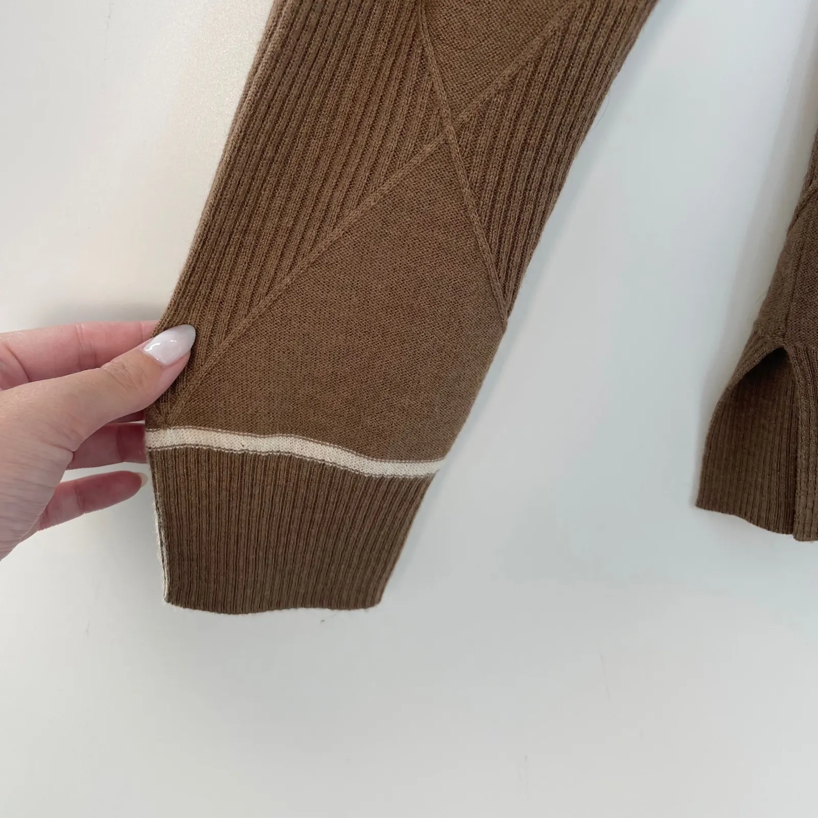 Draw & Fade Merino Wool Blend Diamond Knit Striped Cuff Crew Neck Sweater Size L Brown Size L - Image 4