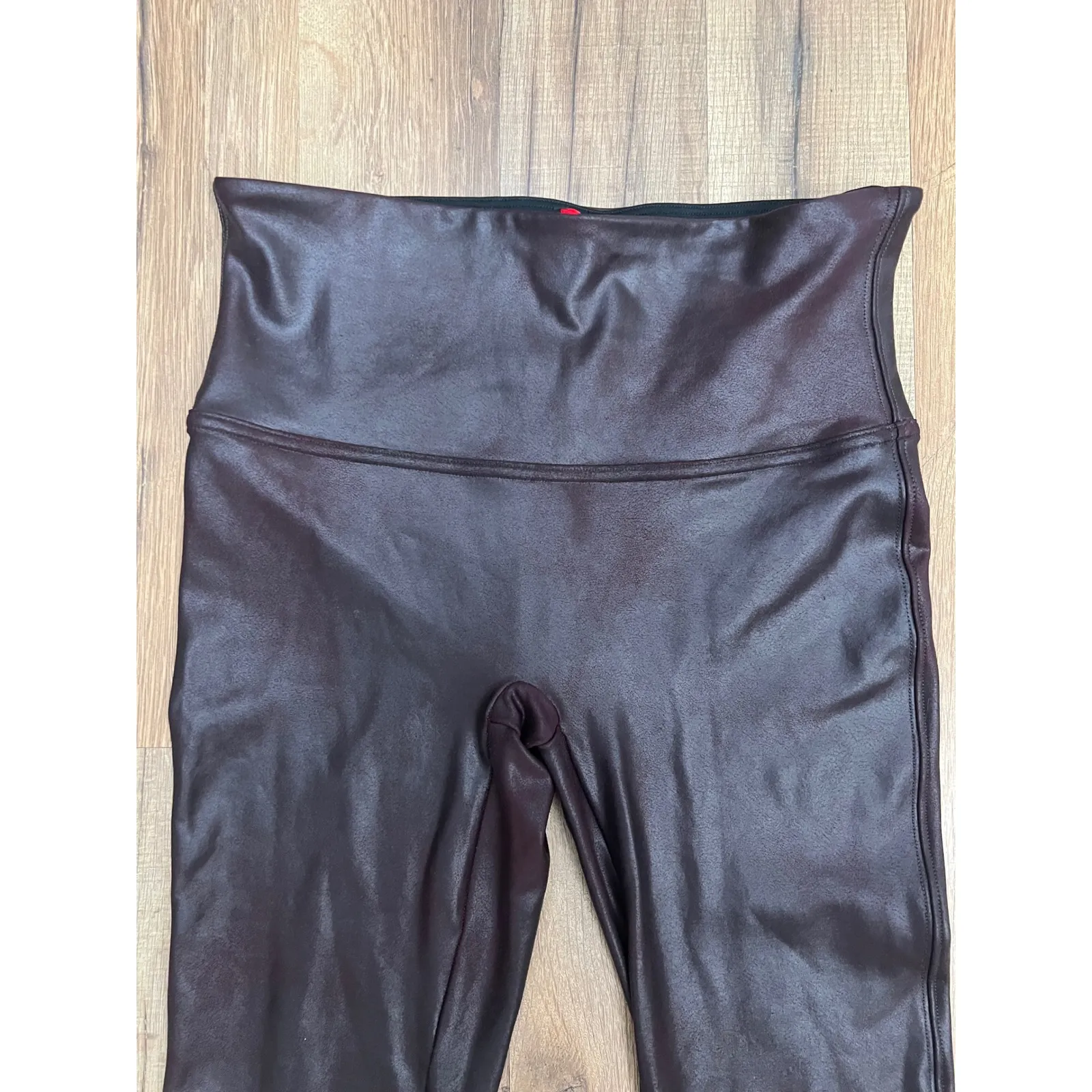 Spanx Faux Leather Leggings M‎ Black Coated High Waist 87% Nylon 13% Spandex - Image 2
