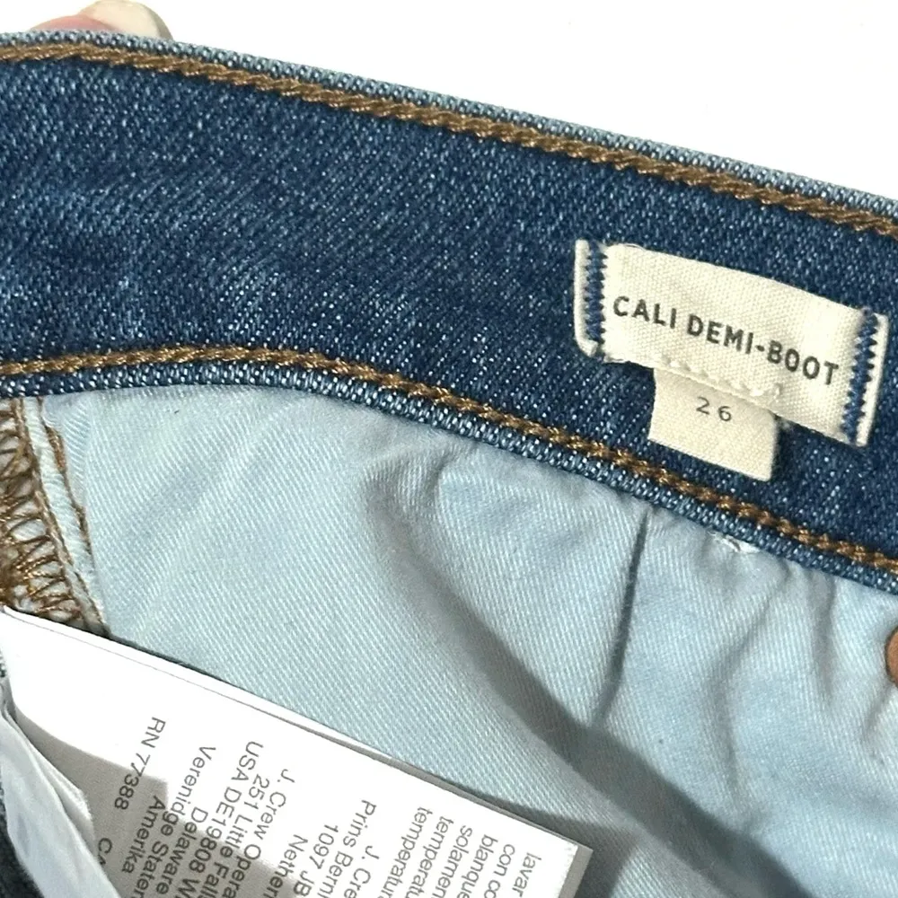 NWOT Madewell Cali Demi-Boot Jeans in Bodney Wash 26 - Image 8