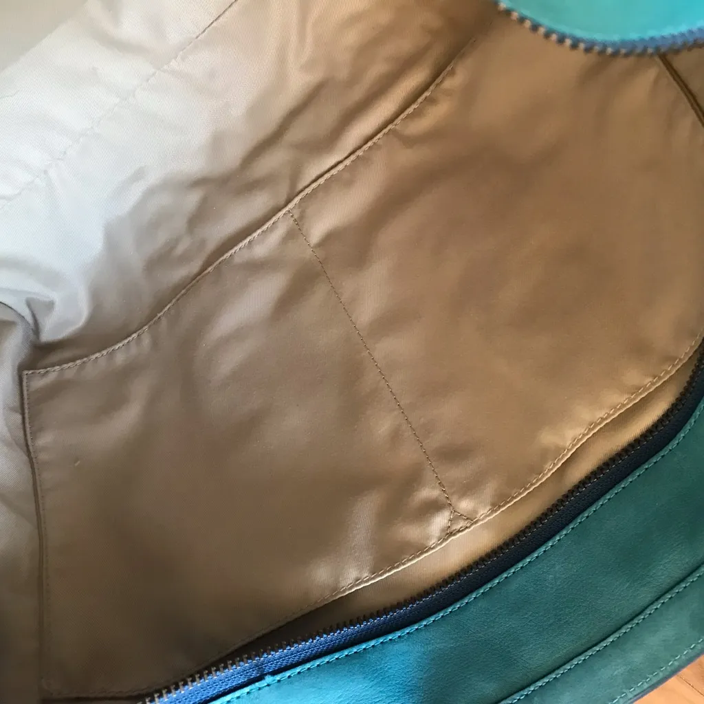 Bleecker Legacy XL Leather Travel Tote Crossbody Bag, 70600, Unisex, 2012 - Image 9