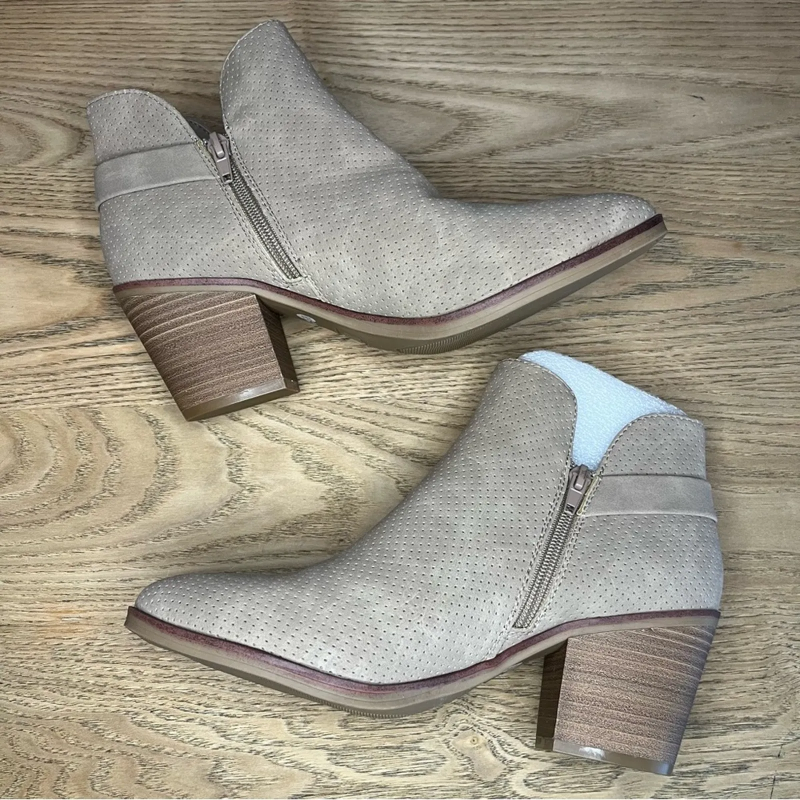 New! Mia Women's Jullep Perf Pointy Ankle Block Heel Booties Khaki Tan Size 8 - Image 6