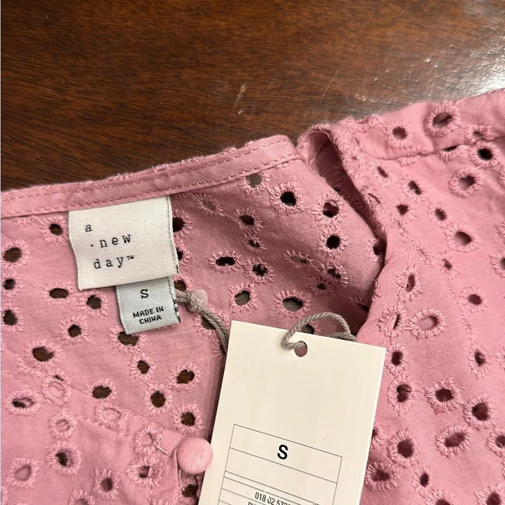 Women’s A New Day Women’s Top Top NWT Size S Color:Purple (but looks mauve) - Image 4