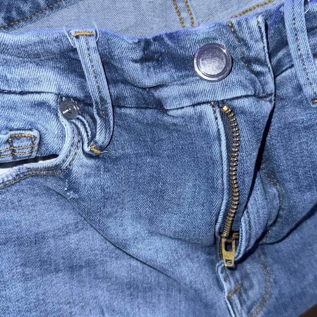 Good American Good Legs Cropped Jeans☀️🌵 - Image 8