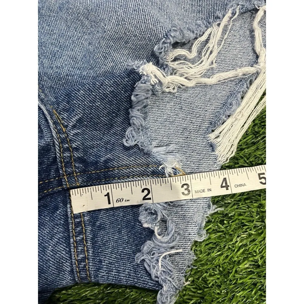 BP Women's HI RISE VINTAGE LT DESTROY DENIM SHORT US 29 2.5 inseam - Image 6