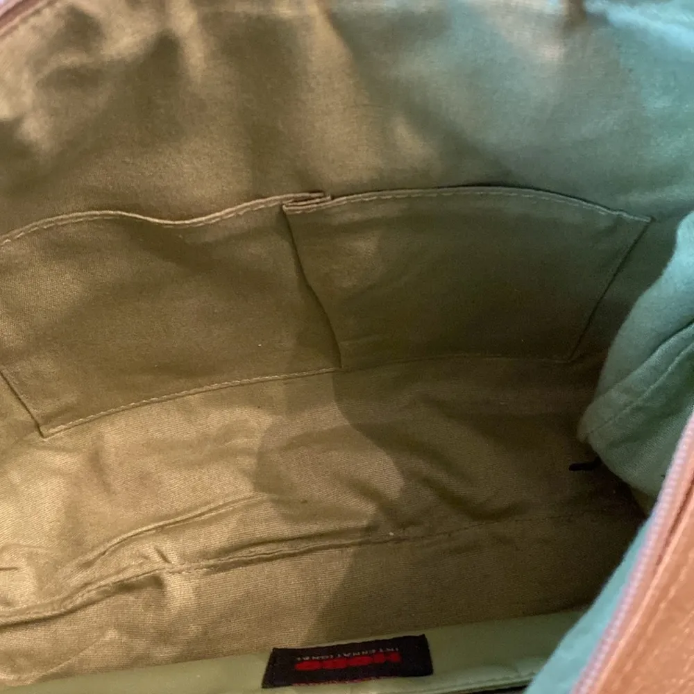 Hobo international large hobo light green leather bag - Image 12