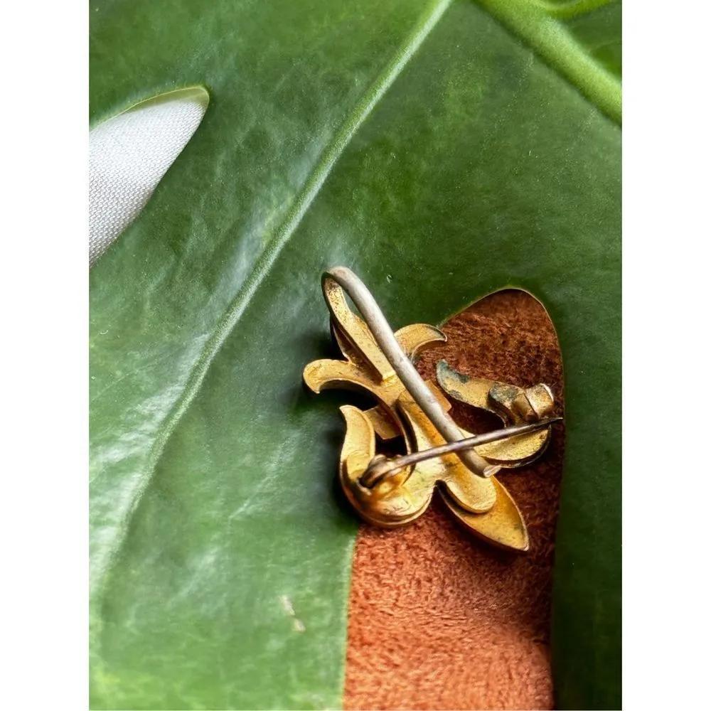 Antique Gold Fleur Di Lis Pendant Brooch Green - Image 8