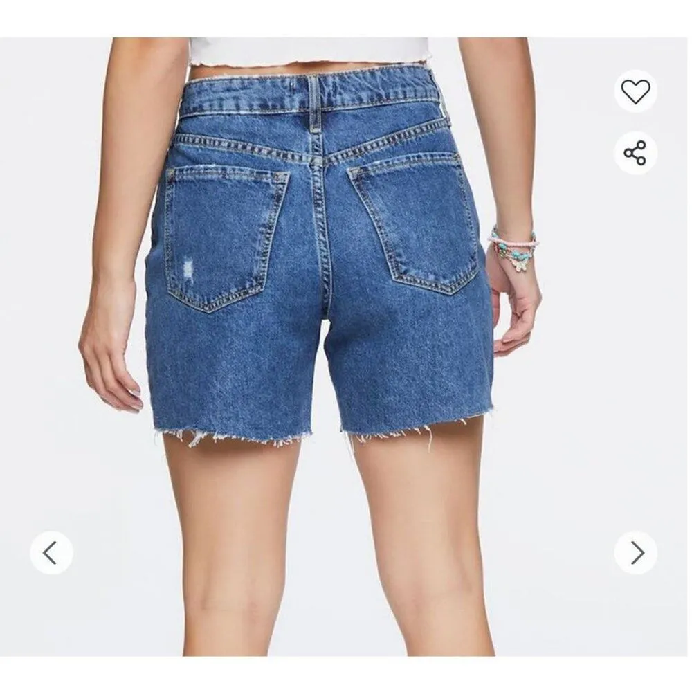 Forever 21 sz 28 blue‎ distressed Mom Shorts NWT - Image 3
