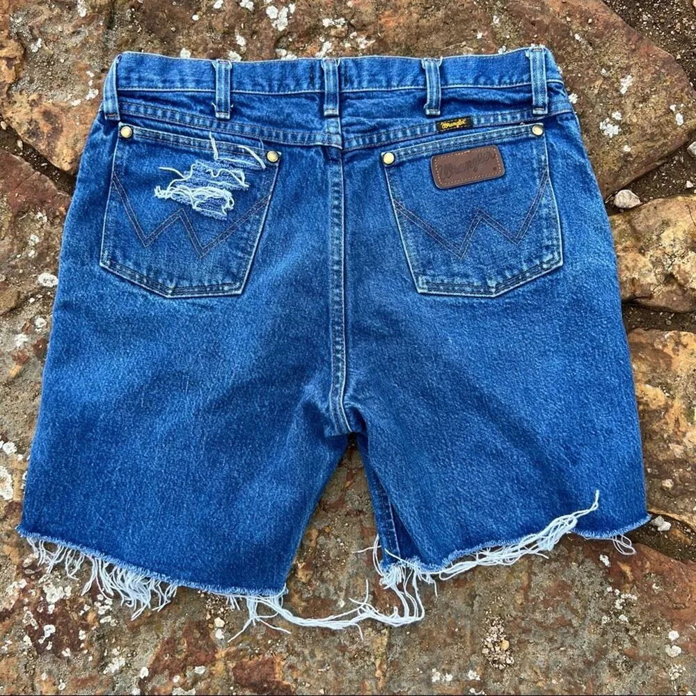 Vintage Wrangler cutoff Jean shorts fray hem distressed festival boho - Image 3