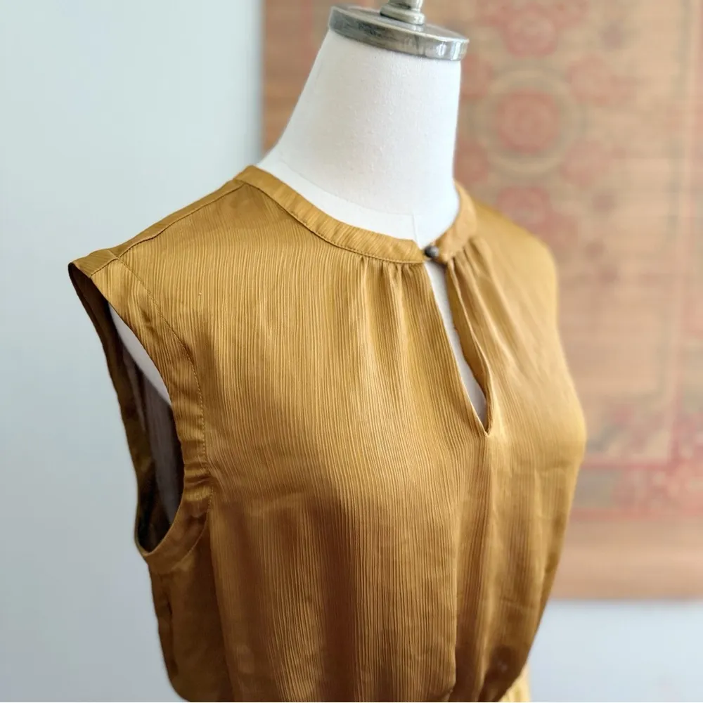 Maison d’Amélie Paris Bronze Semi Cropped Blouse Gold - Image 2