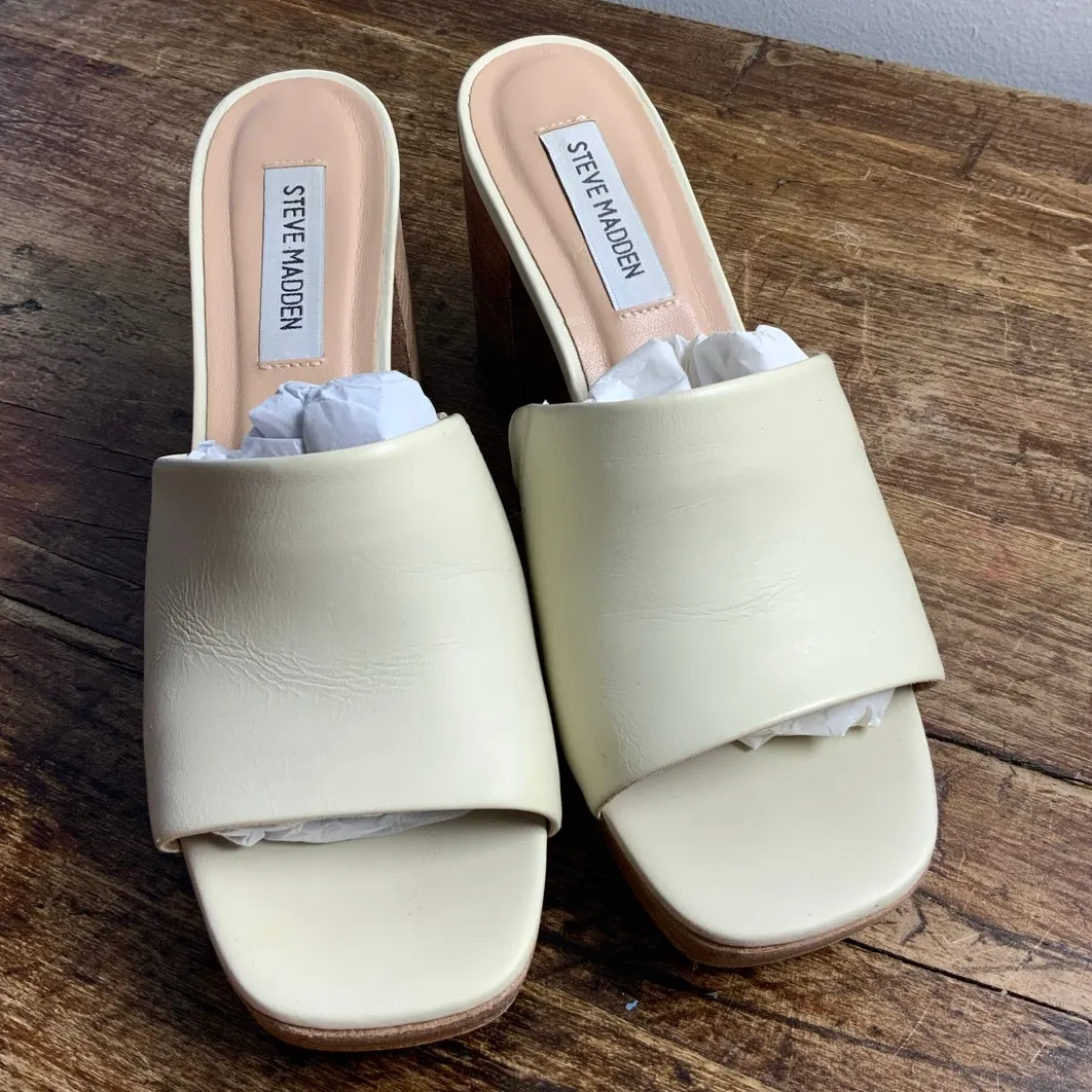 Steve Madden Cream block heel slides size 6.5 - Image 2