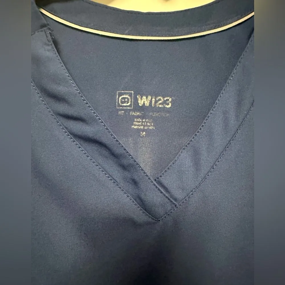 WonderWink Scrub Top Navy V-Neck Pockets (290) - Image 2