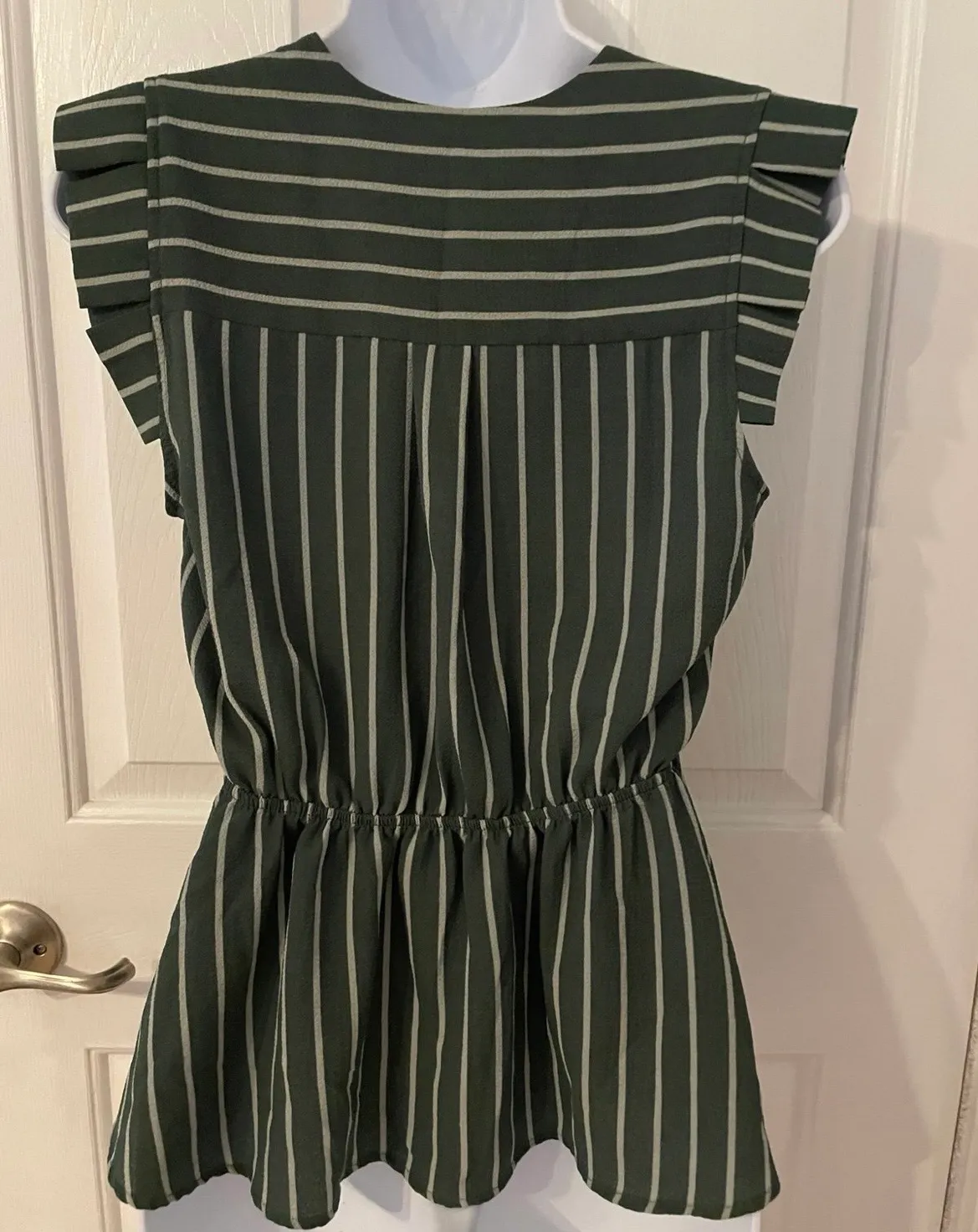 Monteau Los Angeles Green and White Blouse Shirt Size M - Image 4