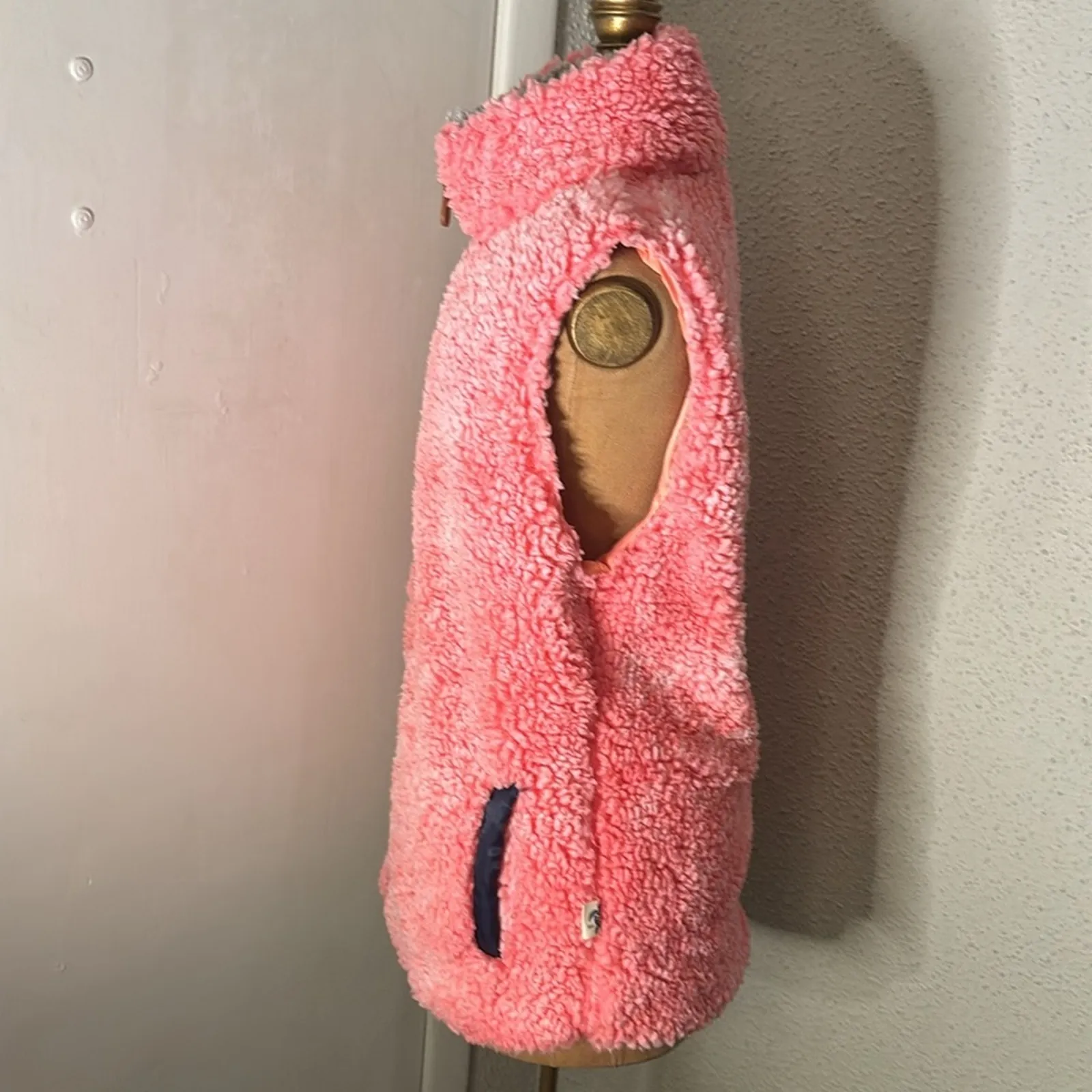 Simply Southern Pink/Gray Faux Fur Sherpa Full Zip Vest M Pockets Winter Casual - Image 3