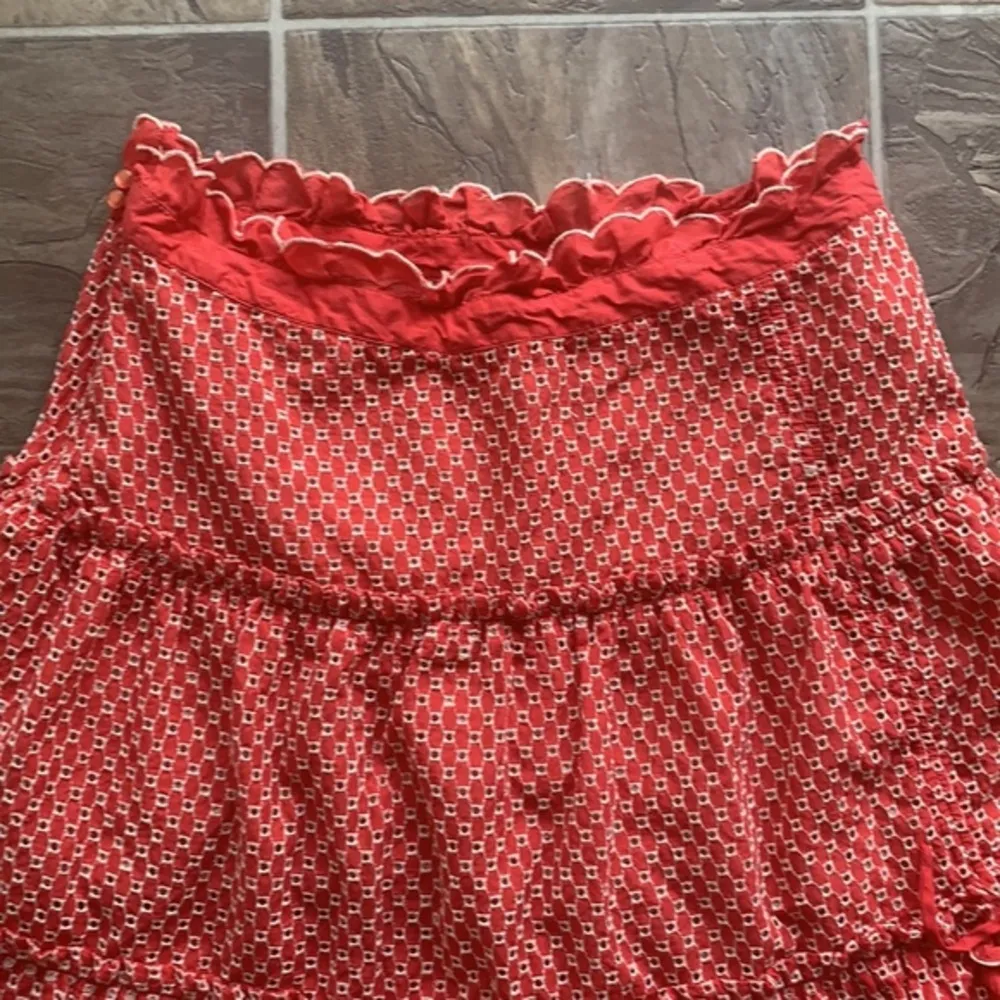 Marc Jacobs  Red and White Eyelet Mini Skirt - Image 7